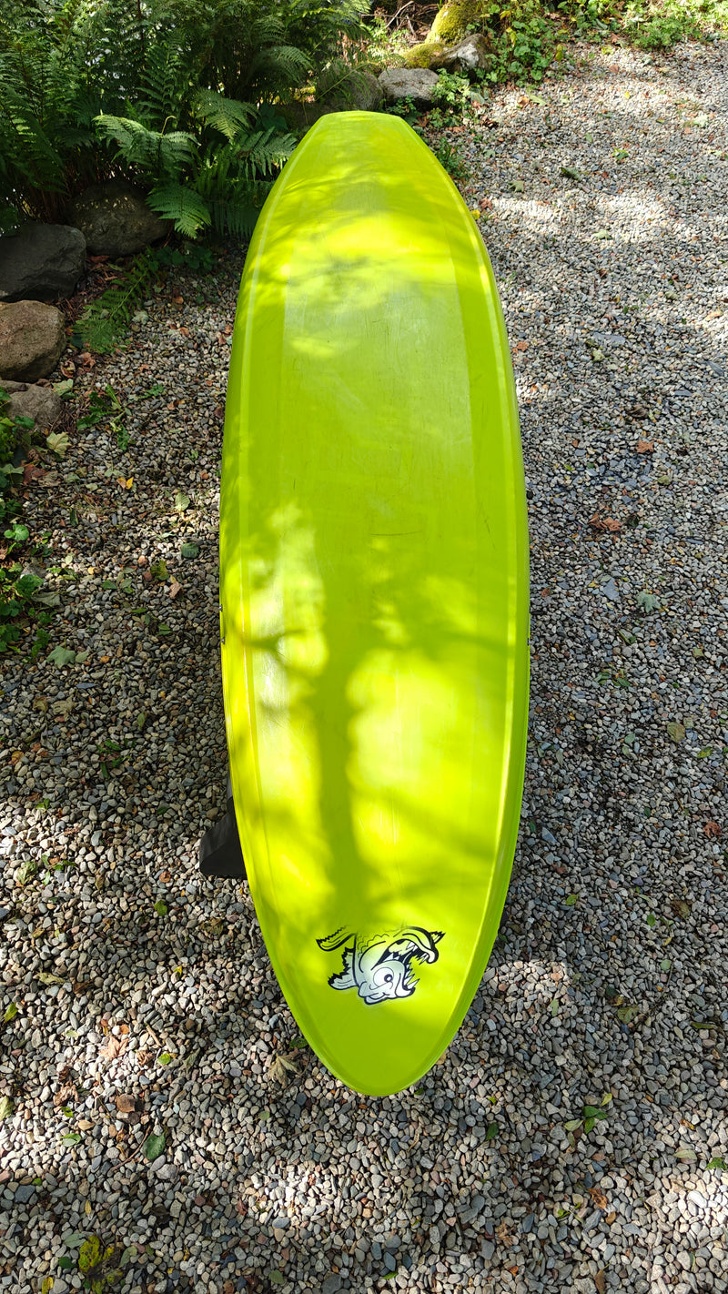 Pyranha ReactR L Elite Solid Lime Ex-Demo
