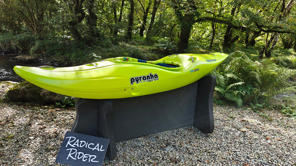 Pyranha ReactR L Elite Solid Lime Ex-Demo